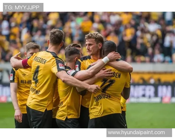 德乙焦点战比勒费尔德迎战杜伊斯堡双方争夺关键三分